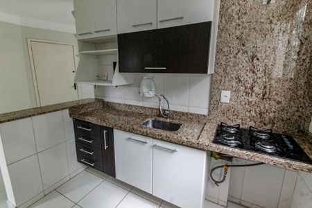 Apartamento à venda com 48m², 2 quartos e 1 vaga Apartamento à venda com 48m², 2 quartos e 1 vagaCozinha - Armários