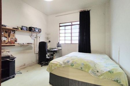 Casa à venda com 6 quartos, 220m² em Santa Tereza, Belo Horizonte