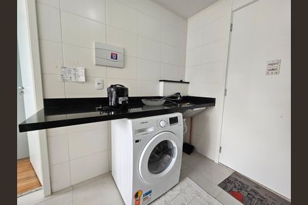 Studio para alugar com 28m², 1 quarto e sem vaga Studio para alugar com 28m², 1 quarto e sem vagaCozinha e Área de Serviço