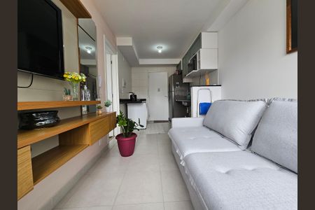 Sala de kitnet/studio para alugar com 1 quarto, 28m² em Vila das Belezas, São Paulo