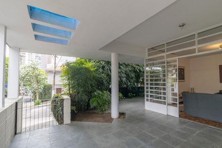 Casa à venda com 220m², 5 quartos e 3 vagas Casa à venda com 220m², 5 quartos e 3 vagasVaranda da Sala
