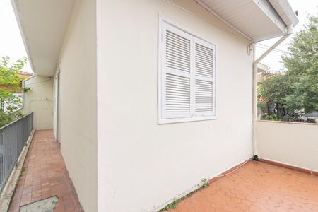 Casa à venda com 220m², 5 quartos e 3 vagas Casa à venda com 220m², 5 quartos e 3 vagasEdícula