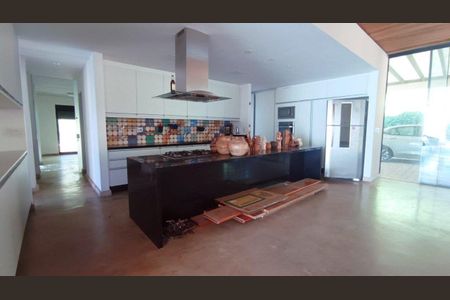 Casa à venda com 500m², 4 quartos e 4 vagas