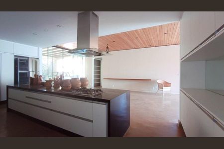 Casa à venda com 500m², 4 quartos e 4 vagas