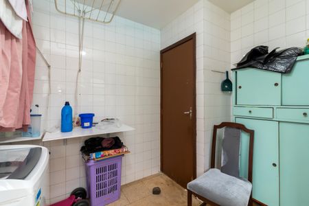 Casa para alugar com 360m², 3 quartos e 4 vagas Casa para alugar com 360m², 3 quartos e 4 vagasÁrea de Serviço 2