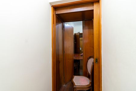 Casa para alugar com 360m², 3 quartos e 4 vagas Casa para alugar com 360m², 3 quartos e 4 vagasSuíte - Acesso ao Quarto 2