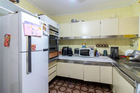 Casa para alugar com 360m², 3 quartos e 4 vagas Casa para alugar com 360m², 3 quartos e 4 vagasCozinha