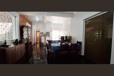 Casa à venda com 4 quartos, 175m² em Floresta, Belo Horizonte