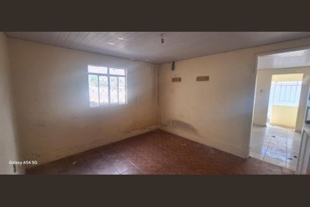 Casa à venda com 196m², 4 quartos e sem vaga
