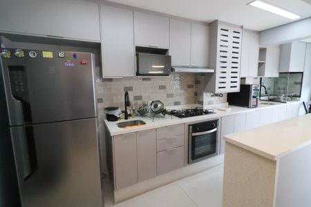 Sala/Cozinha de apartamento para alugar com 3 quartos, 78m² em Centro, Osasco