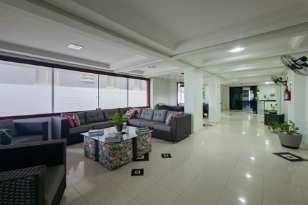 Apartamento para alugar com 328m², 4 quartos e 3 vagas Apartamento para alugar com 328m², 4 quartos e 3 vagasÁrea comum - Salão de festas