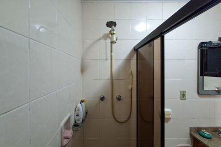 Apartamento para alugar com 328m², 4 quartos e 3 vagas Apartamento para alugar com 328m², 4 quartos e 3 vagasBanheiro da Suíte 1