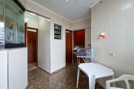 Apartamento para alugar com 328m², 4 quartos e 3 vagas Apartamento para alugar com 328m², 4 quartos e 3 vagasÁrea de Serviço