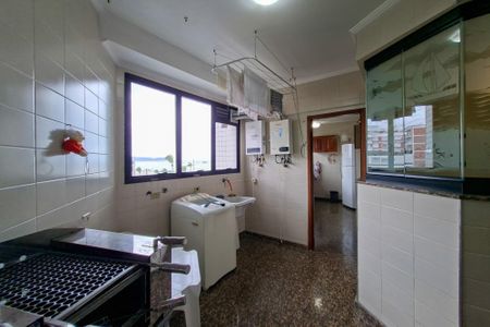 Apartamento para alugar com 328m², 4 quartos e 3 vagas Apartamento para alugar com 328m², 4 quartos e 3 vagasÁrea de Serviço