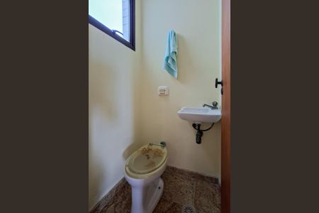 Apartamento para alugar com 328m², 4 quartos e 3 vagas Apartamento para alugar com 328m², 4 quartos e 3 vagaslavabo