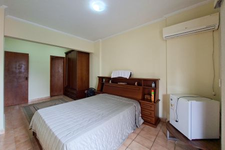 Apartamento para alugar com 328m², 4 quartos e 3 vagas Apartamento para alugar com 328m², 4 quartos e 3 vagasSuite 1