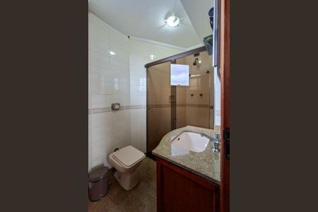 Apartamento para alugar com 328m², 4 quartos e 3 vagas Apartamento para alugar com 328m², 4 quartos e 3 vagasBanheiro da Suíte 3