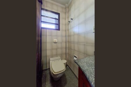 Apartamento para alugar com 328m², 4 quartos e 3 vagas Apartamento para alugar com 328m², 4 quartos e 3 vagasBanheiro da Suíte 2