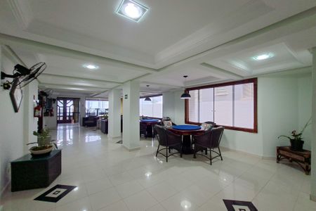 Apartamento para alugar com 328m², 4 quartos e 3 vagas Apartamento para alugar com 328m², 4 quartos e 3 vagasÁrea comum - Salão de festas