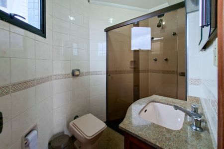 Apartamento para alugar com 328m², 4 quartos e 3 vagas Apartamento para alugar com 328m², 4 quartos e 3 vagasBanheiro da Suíte 3