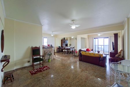 Apartamento para alugar com 328m², 4 quartos e 3 vagas Apartamento para alugar com 328m², 4 quartos e 3 vagasSala