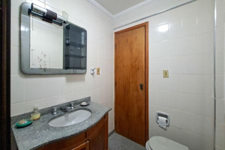 Apartamento para alugar com 328m², 4 quartos e 3 vagas Apartamento para alugar com 328m², 4 quartos e 3 vagasBanheiro 2