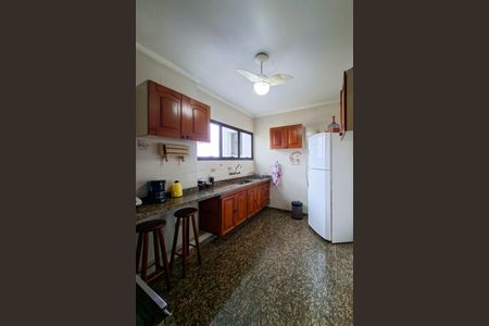 Apartamento para alugar com 328m², 4 quartos e 3 vagas Apartamento para alugar com 328m², 4 quartos e 3 vagasCozinha