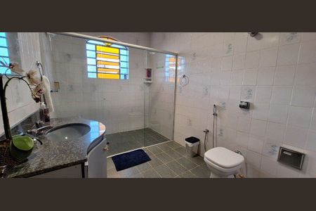 Casa à venda com 320m², 3 quartos e 2 vagas
