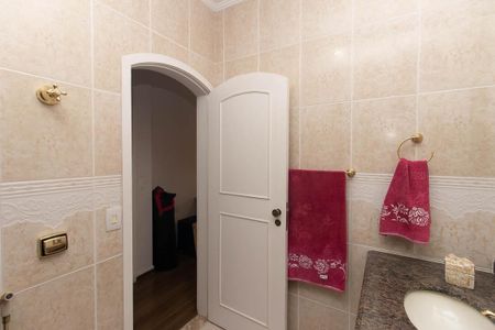 Casa à venda com 355m², 4 quartos e 8 vagasBanheiro da Suíte 3