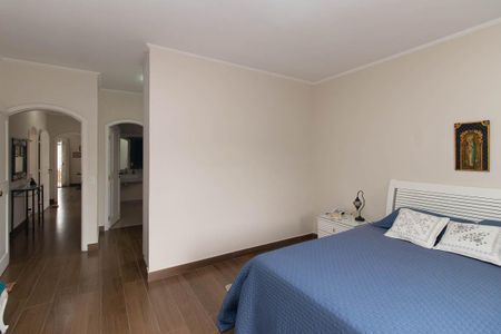 Casa à venda com 355m², 4 quartos e 8 vagasSuíte 4