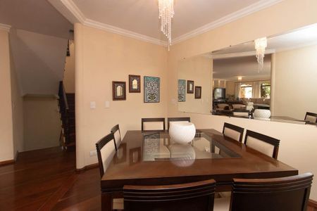 Casa à venda com 355m², 4 quartos e 8 vagasSala de Jantar