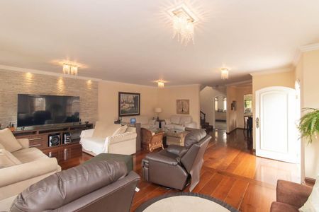 Casa à venda com 355m², 4 quartos e 8 vagasSala