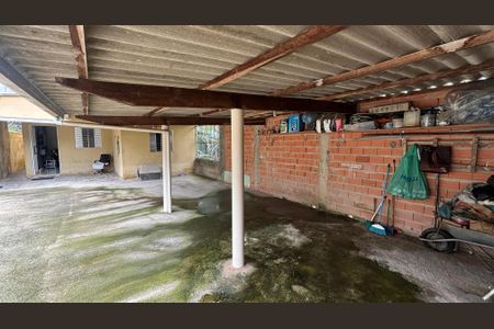 Casa à venda com 155m², 3 quartos e 4 vagasQuintal - Garagem
