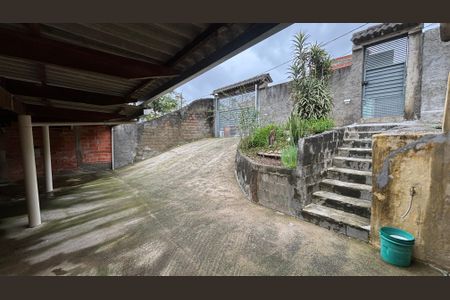 Casa à venda com 155m², 3 quartos e 4 vagasQuintal - Garagem