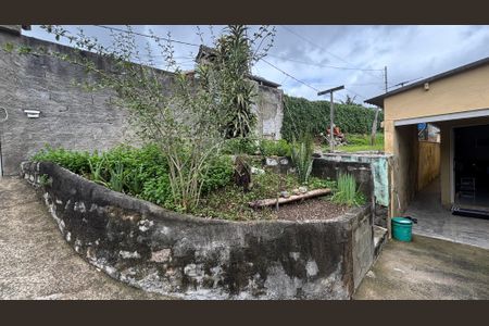 Casa à venda com 155m², 3 quartos e 4 vagasQuintal - Garagem