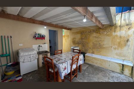 Casa à venda com 155m², 3 quartos e 4 vagasQuintal - Area de Serviço