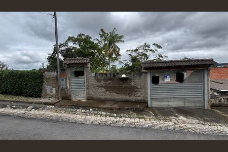 Casa à venda com 155m², 3 quartos e 4 vagasFachada