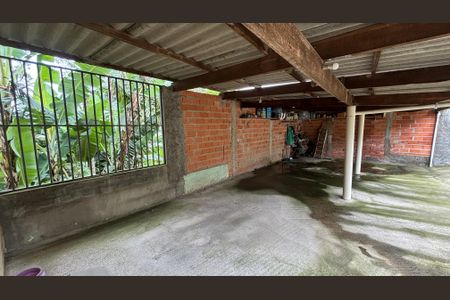 Casa à venda com 155m², 3 quartos e 4 vagasQuintal - Garagem