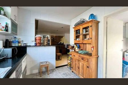 Casa à venda com 110m², 4 quartos e 2 vagas