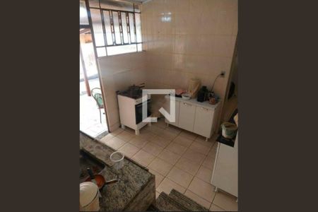 Casa à venda com 250m², 3 quartos e 2 vagas