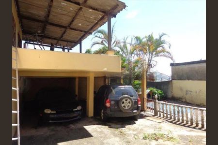 Casa à venda com 179m², 3 quartos e 4 vagas