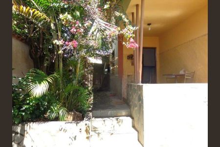 Casa à venda com 179m², 3 quartos e 4 vagas