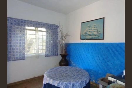 Casa à venda com 3 quartos, 179m² em Santa Cruz, Belo Horizonte