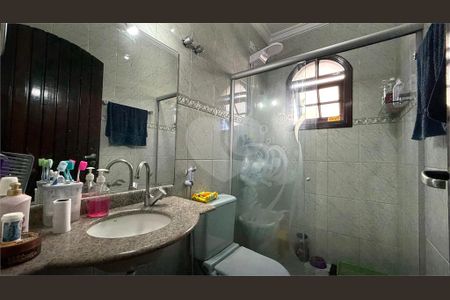 Casa à venda com 3 quartos, 200m² em Vila Mangalot, São Paulo