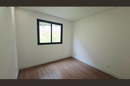 Casa à venda com 360m², 3 quartos e 4 vagas