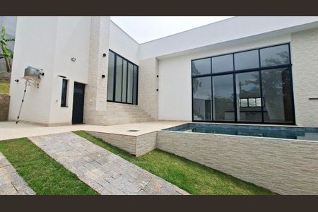Casa à venda com 360m², 3 quartos e 4 vagas