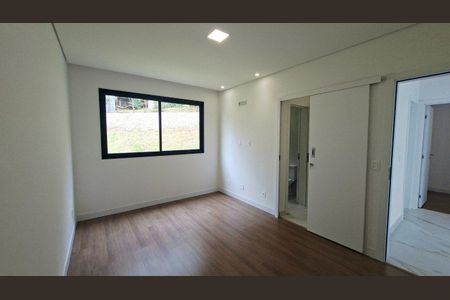 Casa à venda com 360m², 3 quartos e 4 vagas