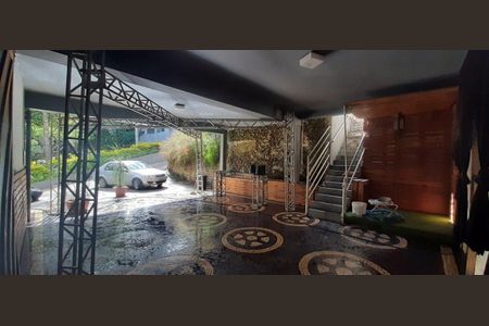 Casa à venda com 821m², 6 quartos e 5 vagas