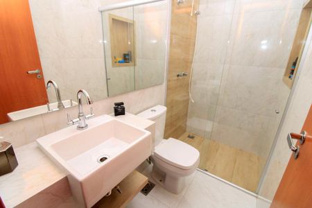 Casa à venda com 3 quartos, 180m² em Sagrada Família, Belo Horizonte