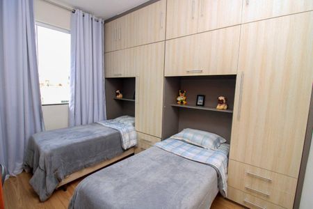 Casa à venda com 3 quartos, 180m² em Sagrada Família, Belo Horizonte